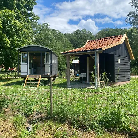 Prachtig Gelegen Pipowagen Onder De Kastanje Aalten