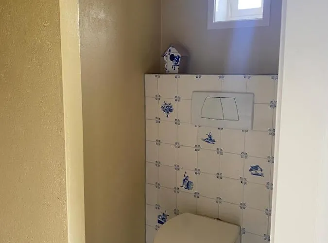 Tiny House, Pipowagen Onder De Kastanje