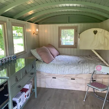 Apartment Tiny House, Pipowagen Onder De Kastanje Aalten